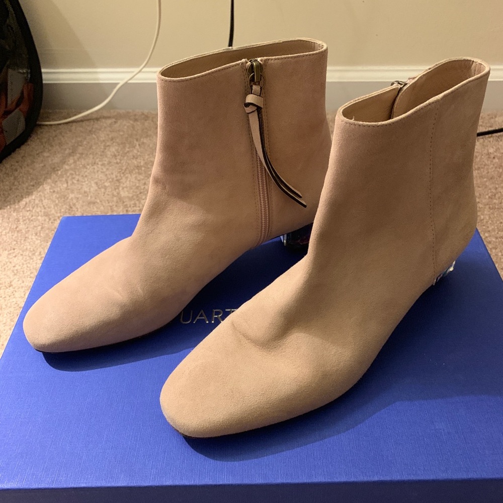 Stuart Weitzman suede booties Size 9
